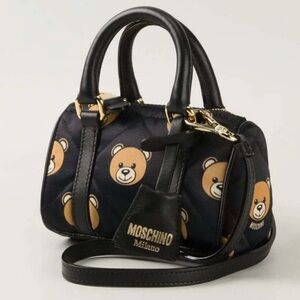 Used Moschino Quilted Teddy Bear Crossbody Bag (mini)